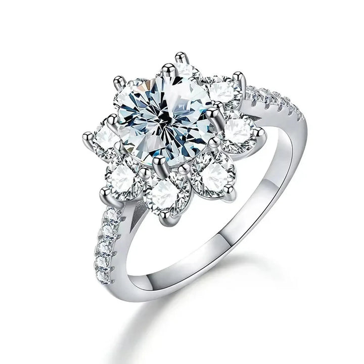 1 Carat White Gold Flower Diamond Ring