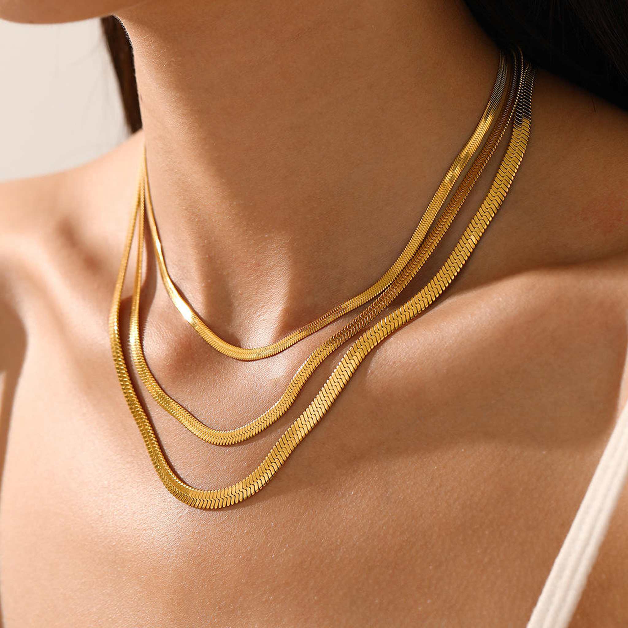 Gold Herringbone Necklace – Sleek & Sophisticated – iceandgold