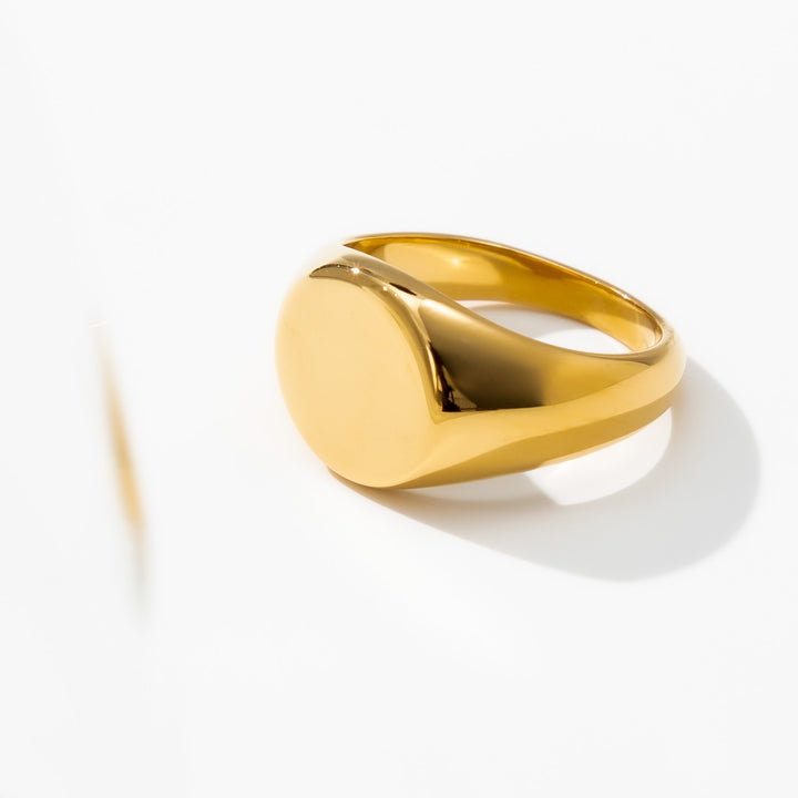 Angled view of the Men&