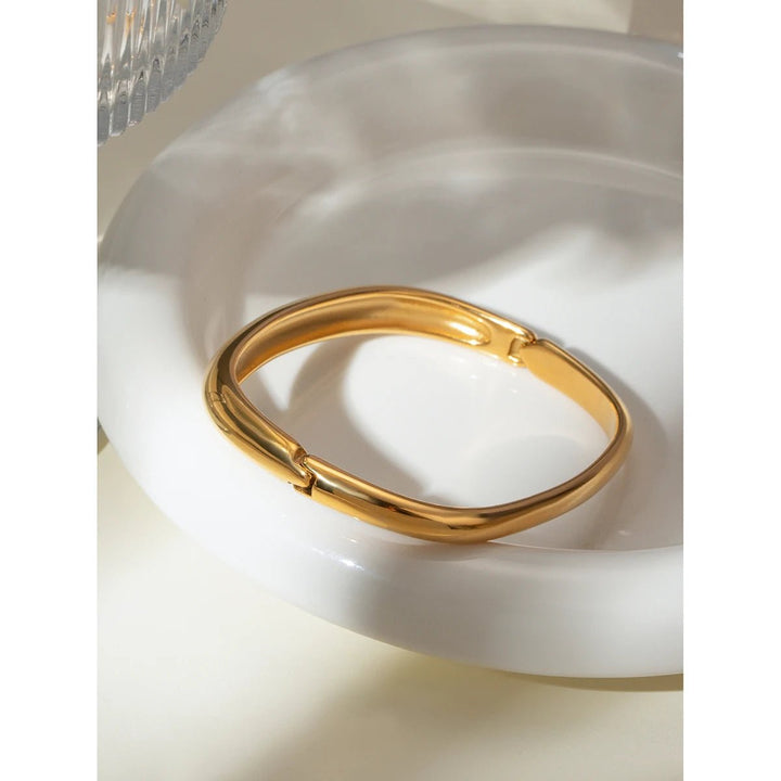 Gold Square Bracelet - iceandgold