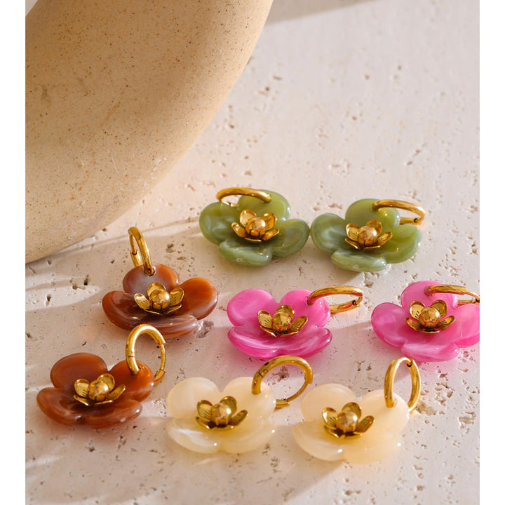 Resin Flower Earrings - iceandgold