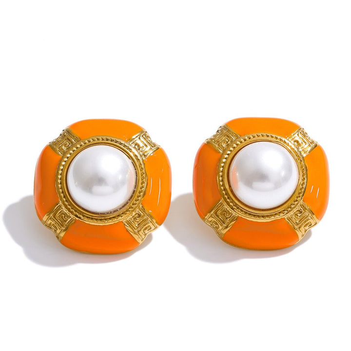 Retro Pearl Stud Earrings - iceandgold
