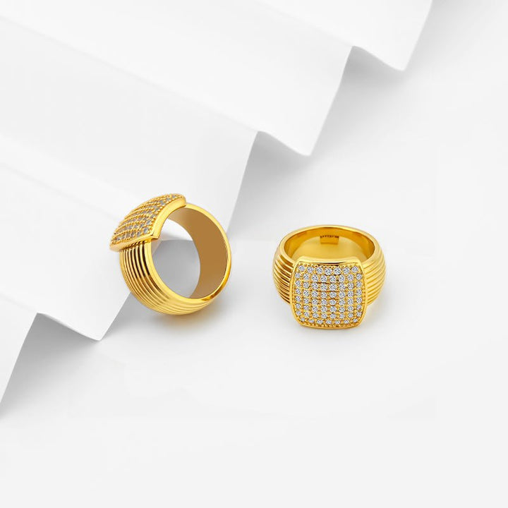 Signet Pave Ring - iceandgold